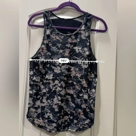 Lululemon Sculpt Tank II in Spring Bloom Multi / Black - Picture 5 of 6